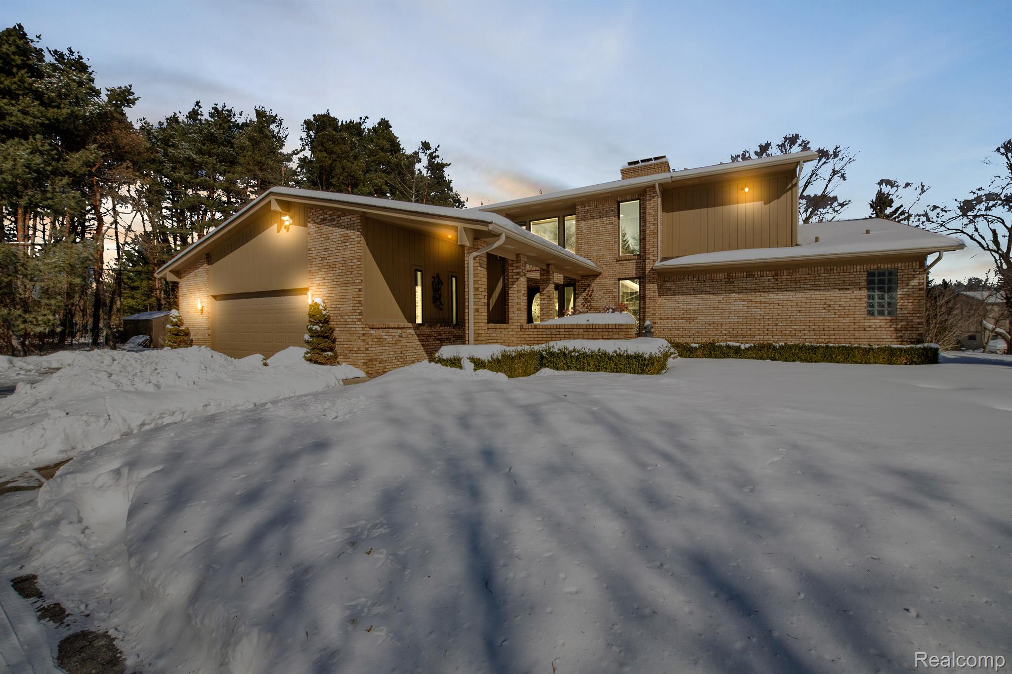1339 East Gunn Road Rochester, MI 48306 - Photo 1 of 47 Gallery Image 1