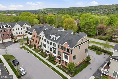 $879,000 | 101 Agnes Grace Lane, Wayne, PA 19087
