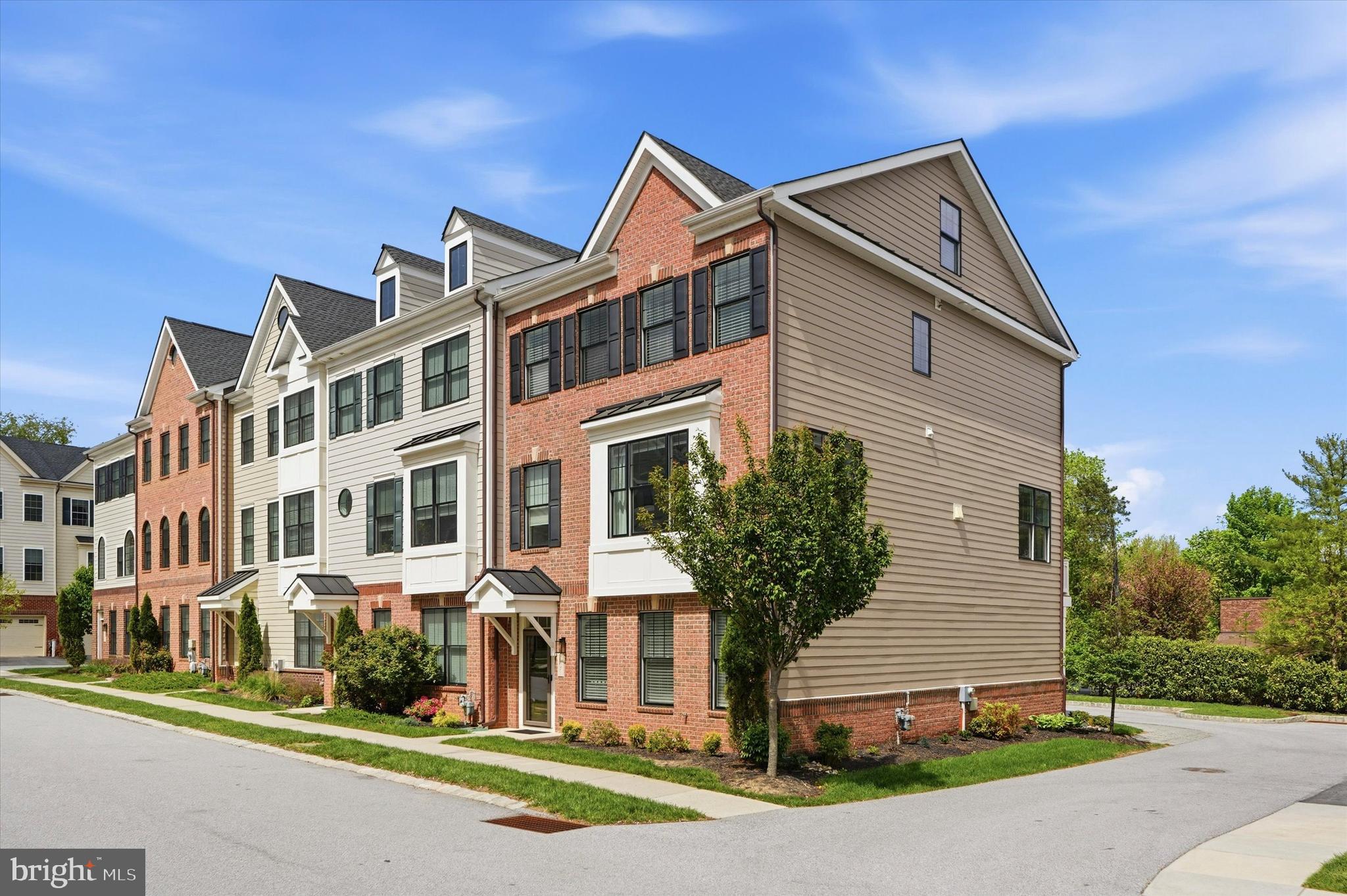 101 Agnes Grace Lane Wayne, PA 19087 - Photo 4 of 26 End unit with extra windows