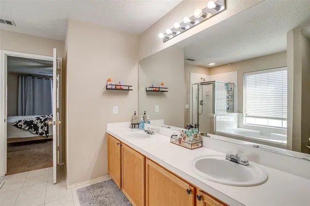 $320,000 | 1208 Rocky Top Circle, Saginaw, TX 76131