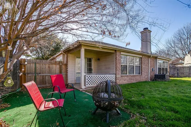 $320,000 | 1208 Rocky Top Circle, Saginaw, TX 76131