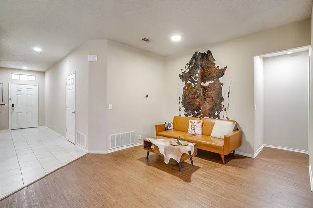 $320,000 | 1208 Rocky Top Circle, Saginaw, TX 76131