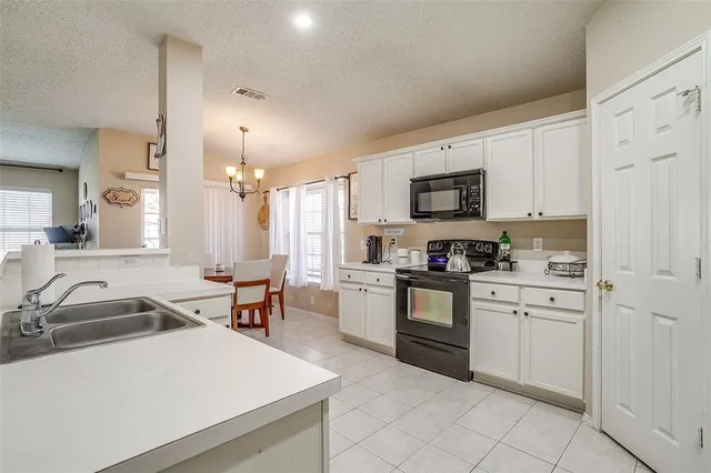 $320,000 | 1208 Rocky Top Circle, Saginaw, TX 76131