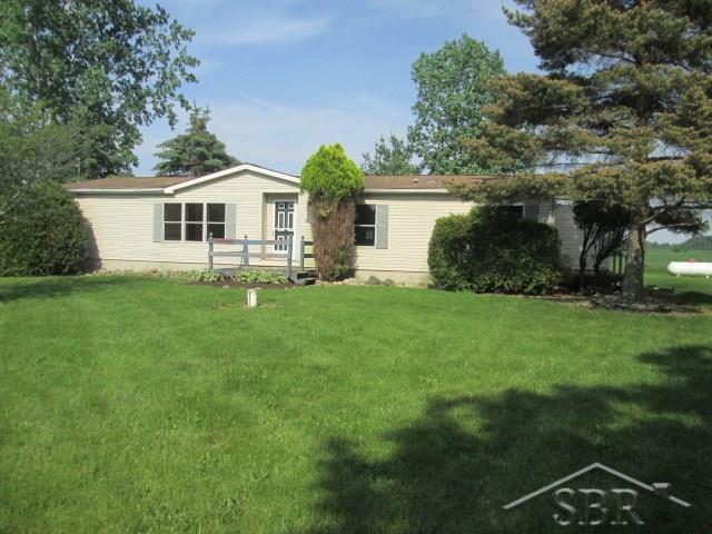 4450 North Baldwin Road Owosso, MI 48867 - Photo 2 of 21 31350541-1.JPG