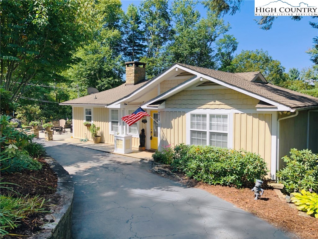 214 Spruce Road Blowing Rock, NC 28605 - Photo 1 of 16 Gallery Image 1