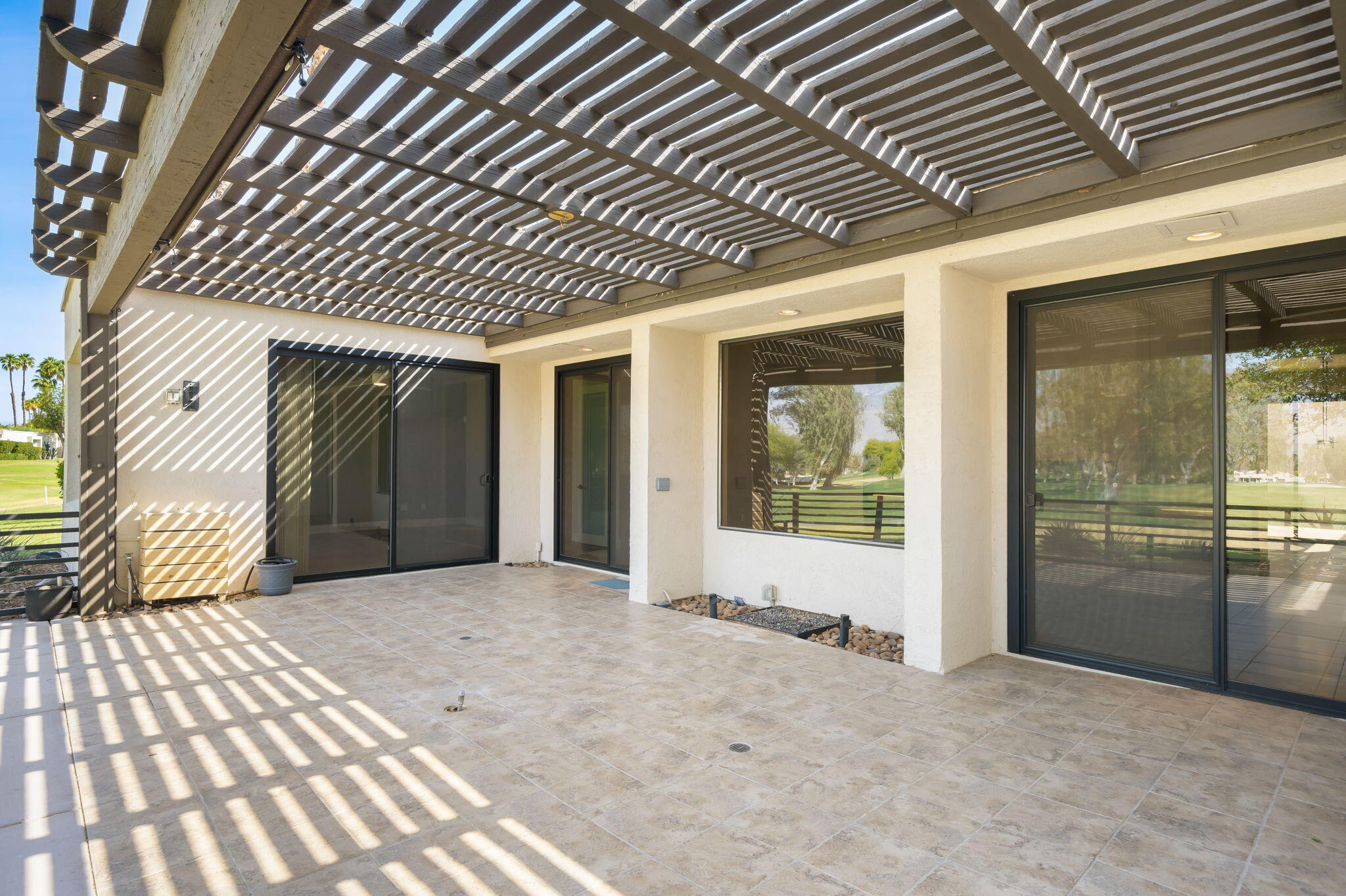806 Inverness Drive Rancho Mirage, CA 92270 - Photo 26 of 36 33-web-or-mls-JBInverness_2023_033