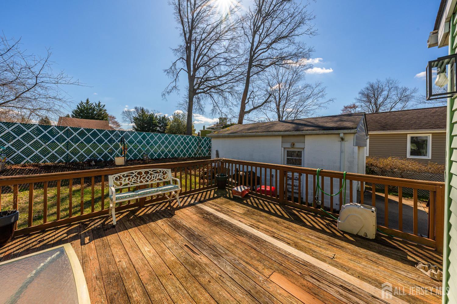 162 Rutherford Avenue Woodbridge, NJ 07095 - Photo 15 of 18