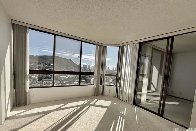 $2,300 | 55 South Judd Street, Unit 2202, Honolulu, HI 96817