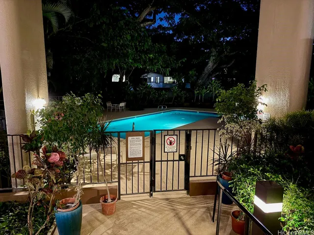 $2,300 | 55 South Judd Street, Unit 2202, Honolulu, HI 96817