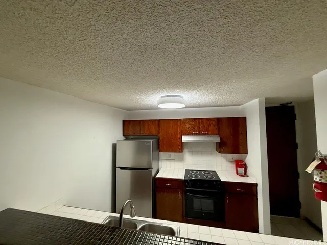 $2,300 | 55 South Judd Street, Unit 2202, Honolulu, HI 96817