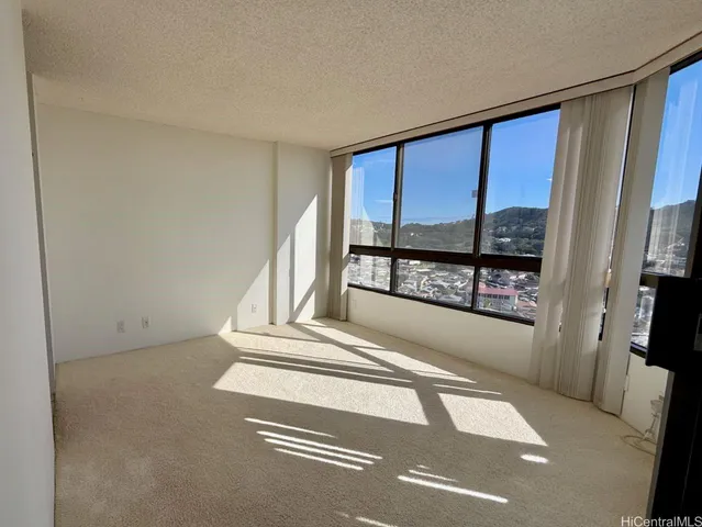 $2,300 | 55 South Judd Street, Unit 2202, Honolulu, HI 96817