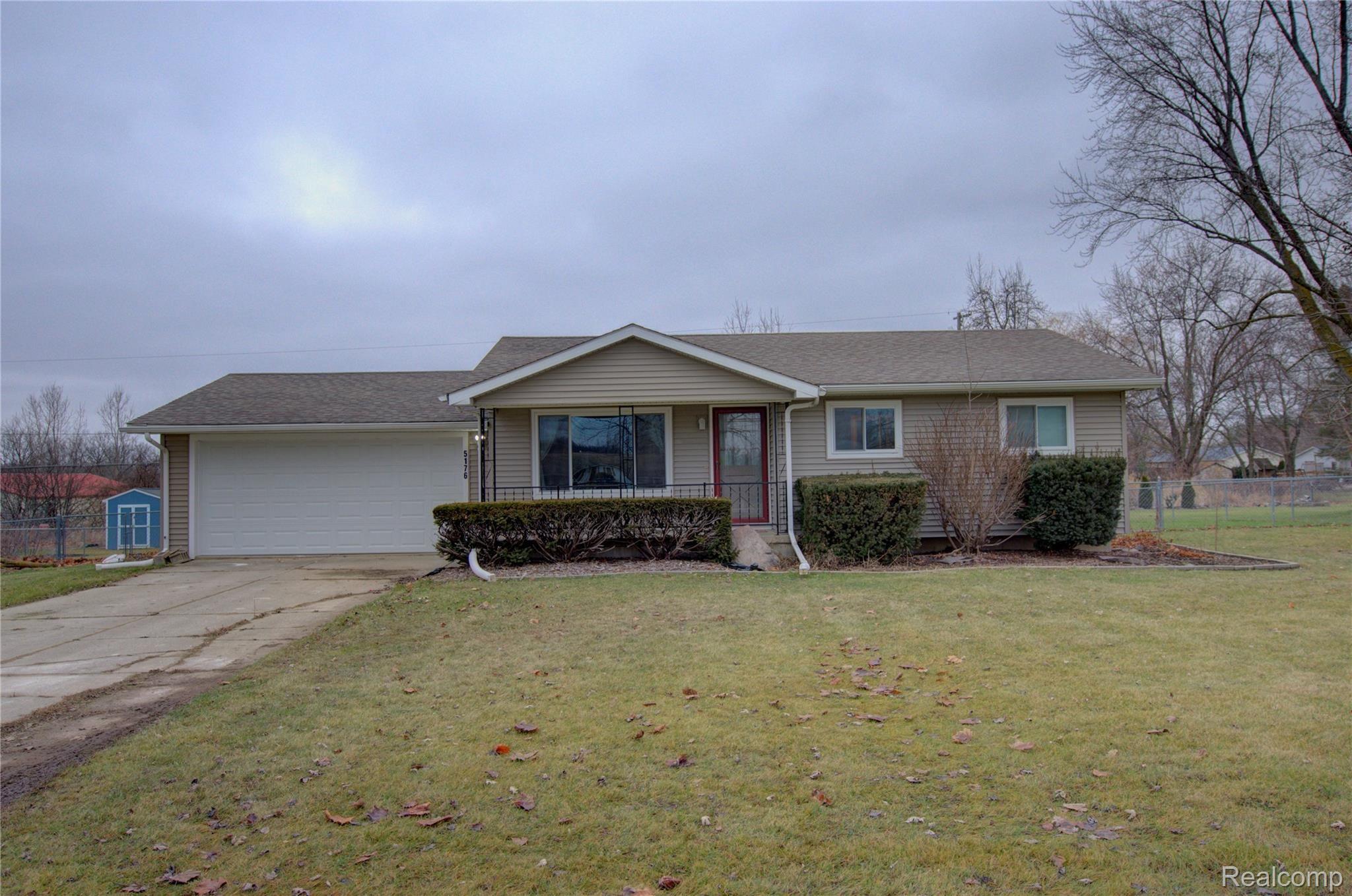 5176 West Ray Road Linden, MI 48451 - Photo 17 of 17 _DSC0239_40_41.jpg