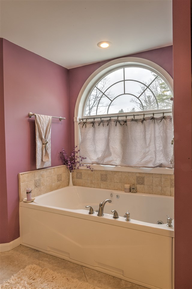 427 Hurricane Road Keene, NH 03431 - Photo 27 of 40 Gallery Image 27