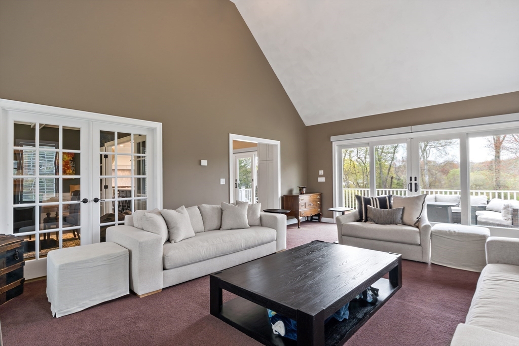 9 Round Farm Road Rehoboth, MA 02769 - Photo 22 of 41