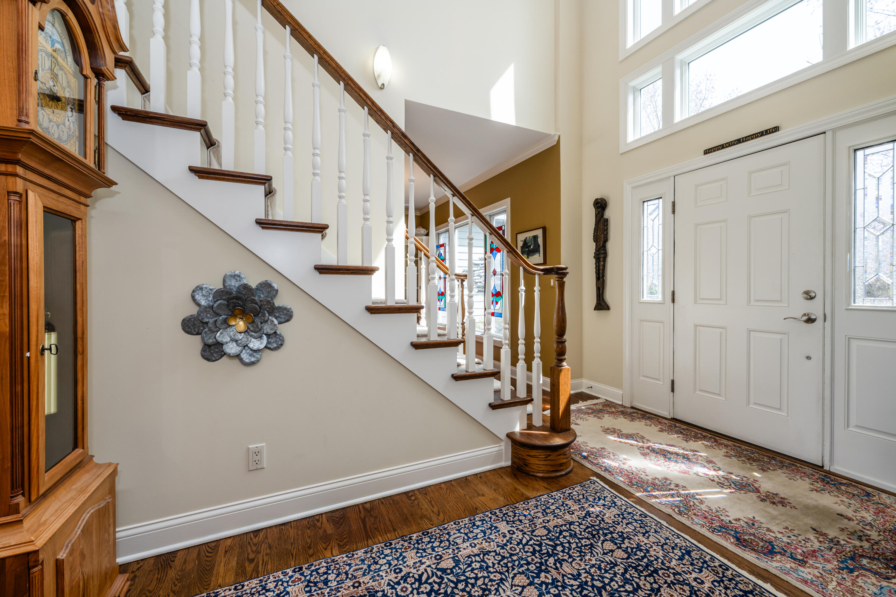 380 Ridgeway Street St. Joseph, MI 49085 - Photo 6 of 83 Front Entryway