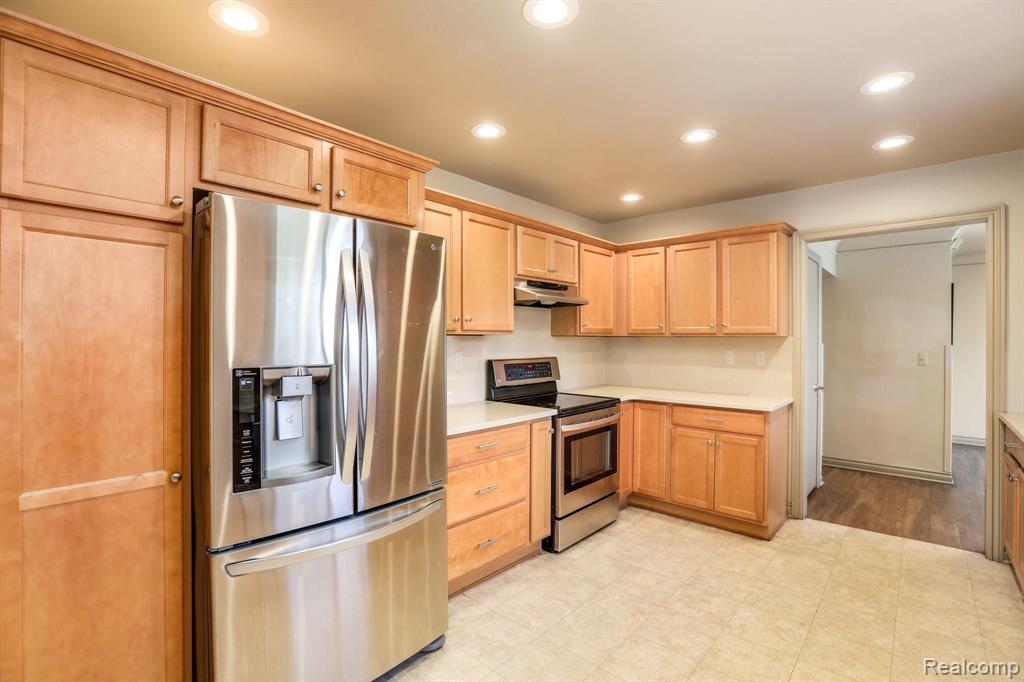 25304 Farmington Road Farmington Hills, MI 48336 - Photo 22 of 62