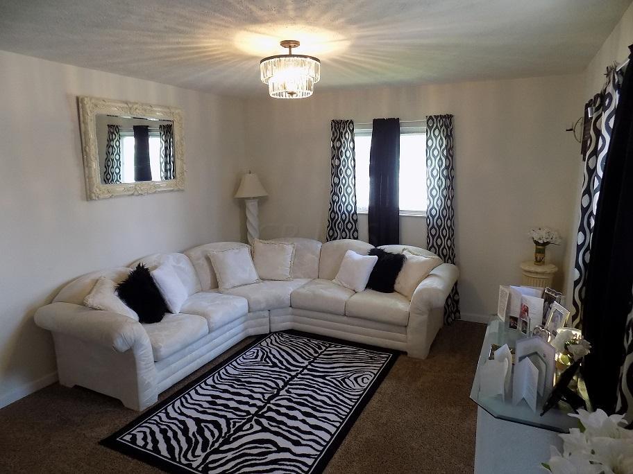 1463 Watkins Road Columbus, OH 43207 - Photo 3 of 15 Gallery Image 3