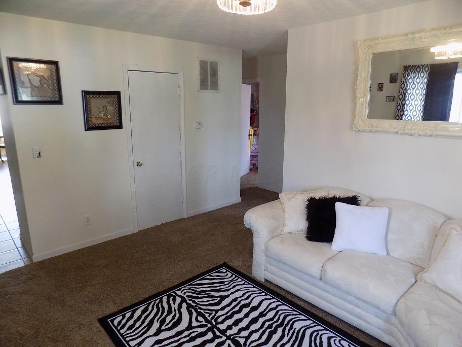 1463 Watkins Road Columbus, OH 43207 - Photo 4 of 15 Gallery Image 4