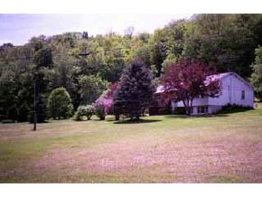 436 Pomfret Road Hartford, VT 05084 - Photo 1 of 4 Gallery Image 1