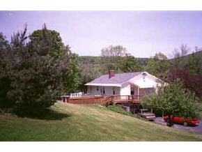 436 Pomfret Road Hartford, VT 05084 - Photo 3 of 4 Gallery Image 3
