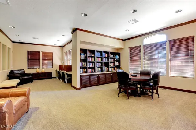 $1,900 | 251 South Green Valley Parkway, Unit 721, Henderson, NV 89012