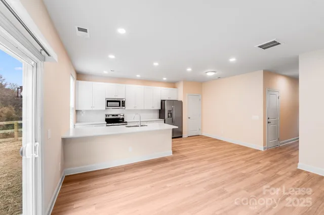 $1,850 | 645 Brookwood Street, Unit B, Mooresville, NC 28115