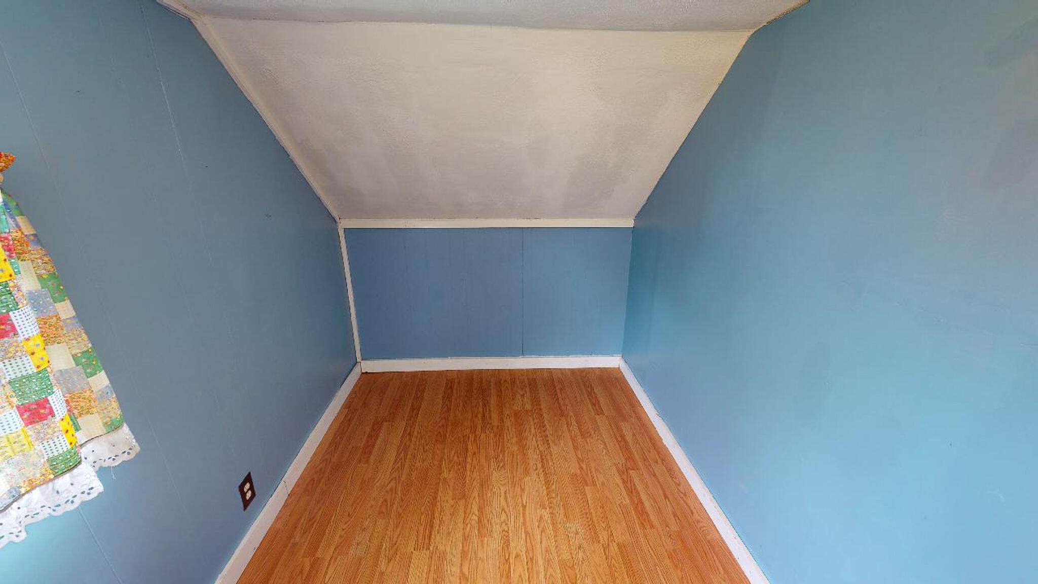 501 Enfield Road Lincoln, ME 04457 - Photo 31 of 37 27