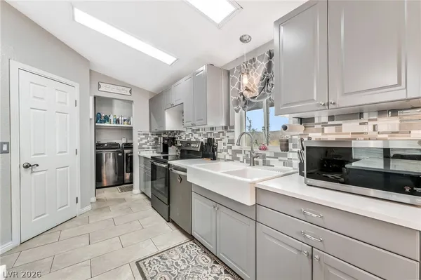 $460,000 | 380 South Spur Street, Overton, NV 89040