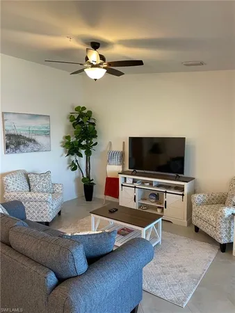 $4,300 | 5427 Double Eagle Circle, Unit 2823, Immokalee, FL 34142