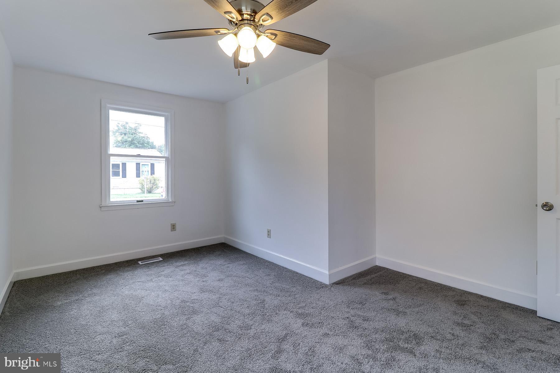 812 Silver Avenue Baltimore, MD 21221 - Photo 14 of 44 Bedroom 1 Main Level