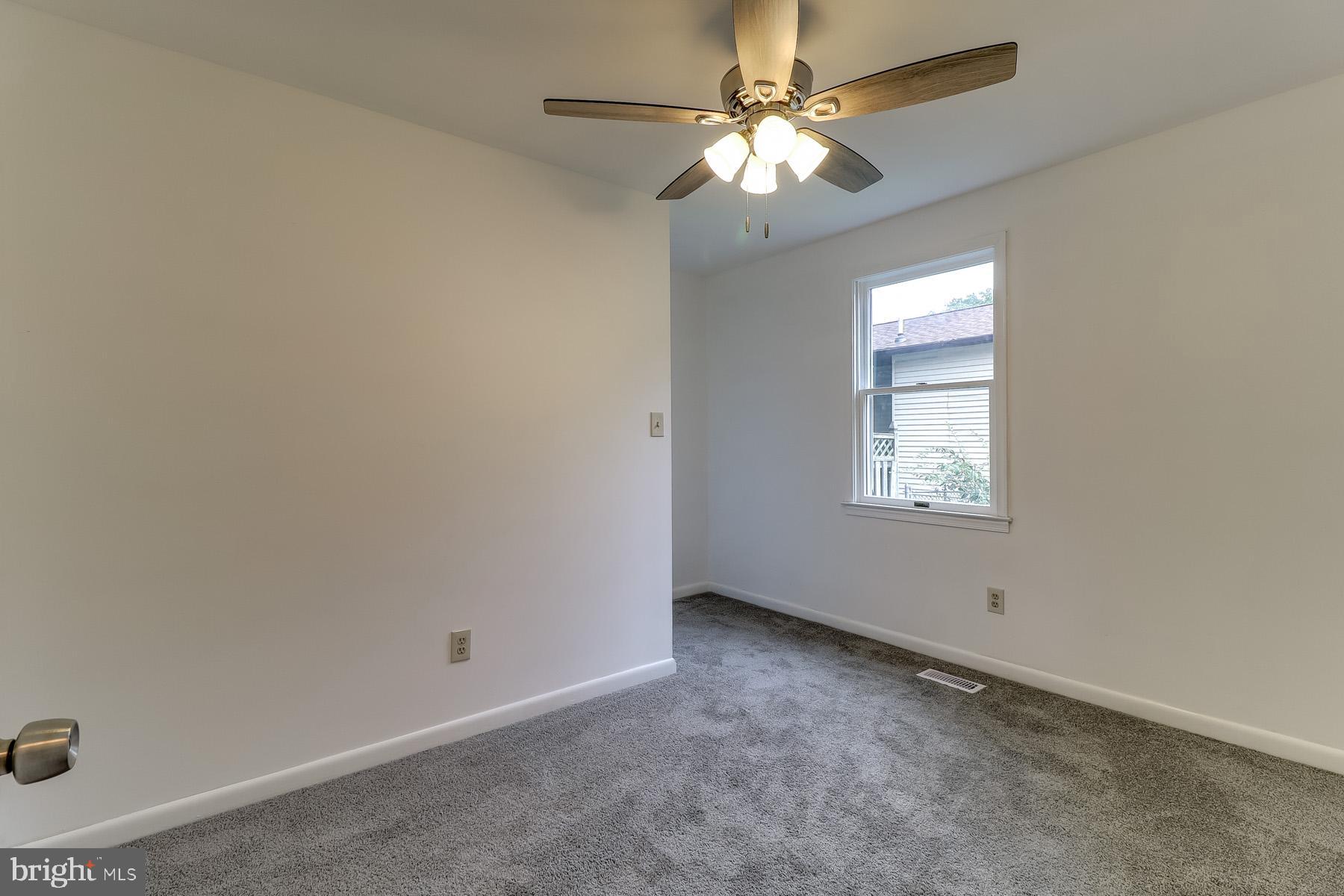 812 Silver Avenue Baltimore, MD 21221 - Photo 18 of 44 Bedroom 1 Main Level