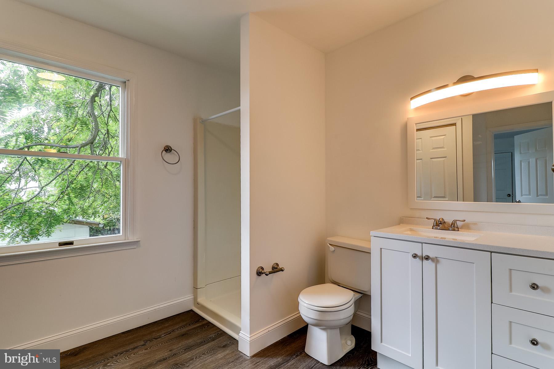 812 Silver Avenue Baltimore, MD 21221 - Photo 23 of 44 Upper Level Full Bath