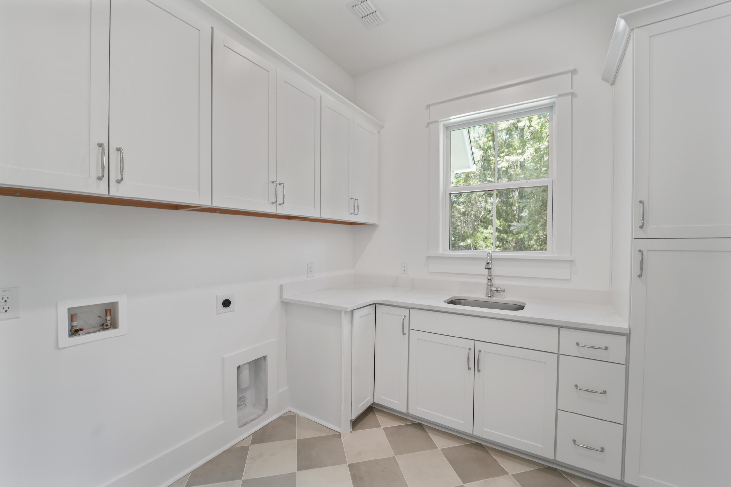 5722 Barbary Coast Road Hollywood, SC 29449 - Photo 56 of 64 utilities room