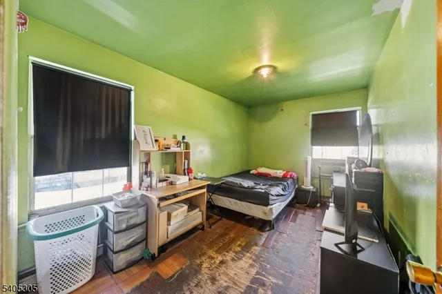 $399,999 | 553 Fulton Street, Elizabeth Port, NJ 07206