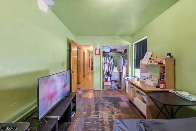 $399,999 | 553 Fulton Street, Elizabeth Port, NJ 07206