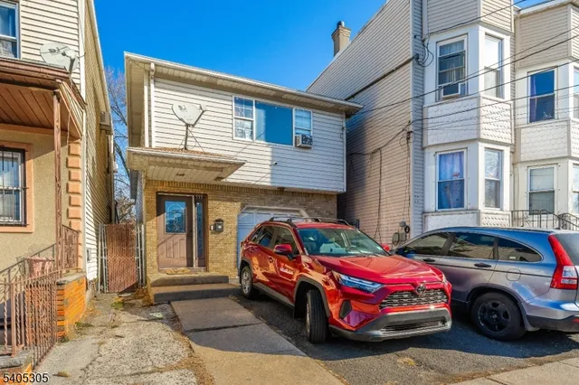 $399,999 | 553 Fulton Street, Elizabeth Port, NJ 07206