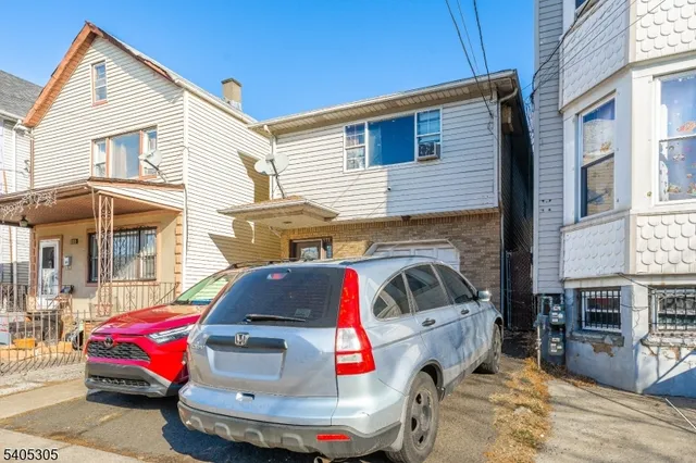 $399,999 | 553 Fulton Street, Elizabeth Port, NJ 07206