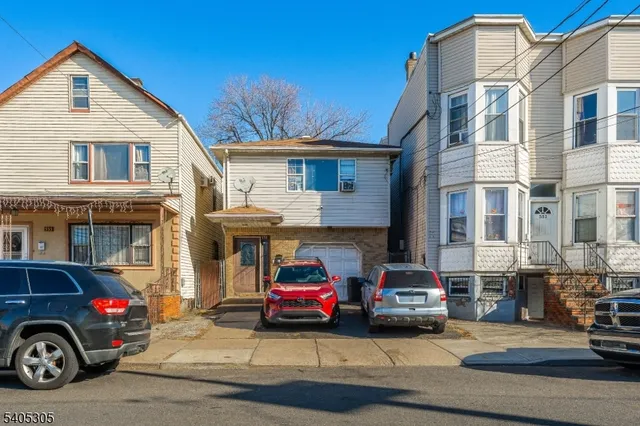 $399,999 | 553 Fulton Street, Elizabeth Port, NJ 07206