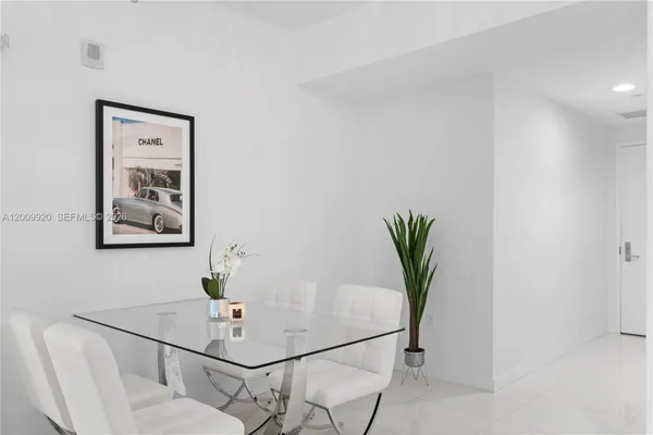 $4,500 | 1010 Brickell Avenue, Unit 4608, Miami, FL 33131