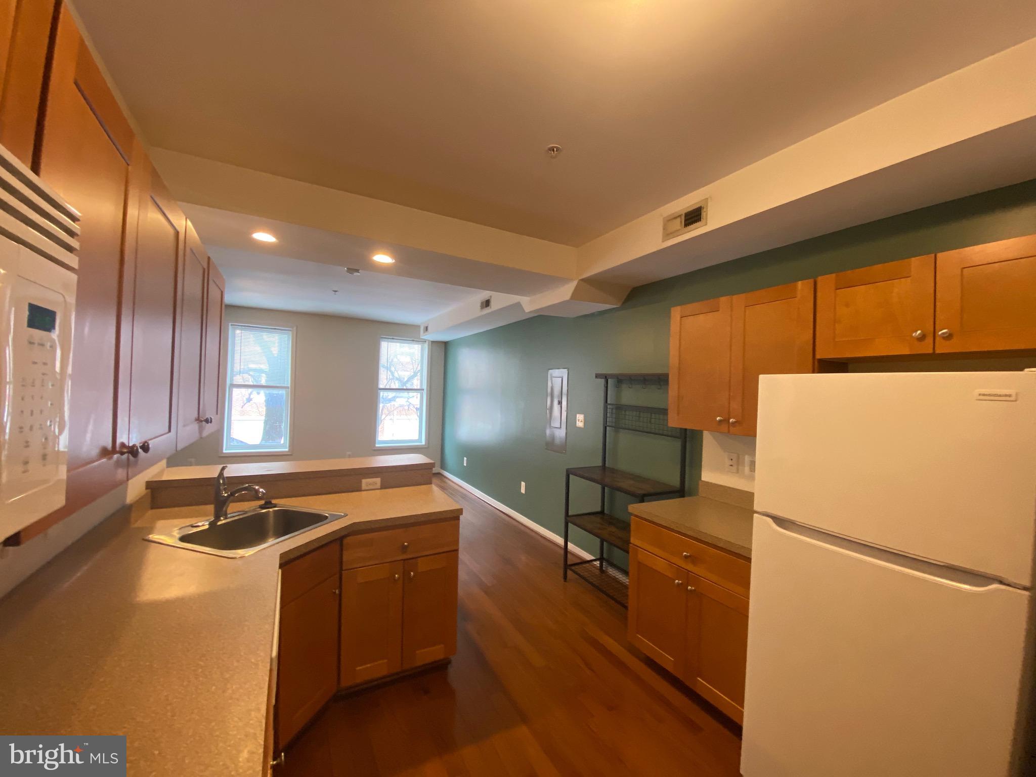 910 South Charles Street, Unit A Baltimore, MD 21230 - Photo 16 of 47 Updated Accent Color - 26'
