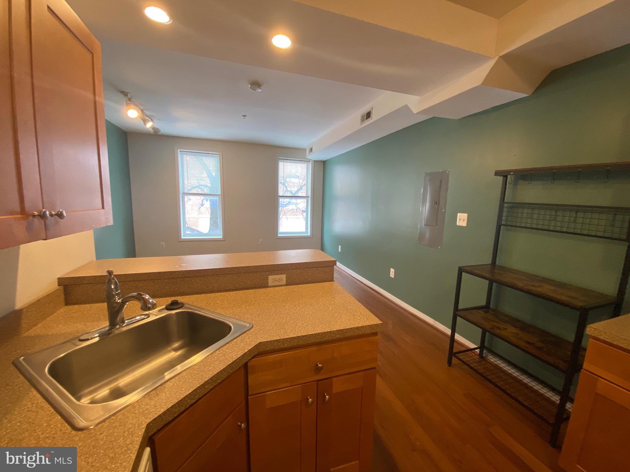 910 South Charles Street, Unit A Baltimore, MD 21230 - Photo 19 of 47 Updated Accent Color - 26'