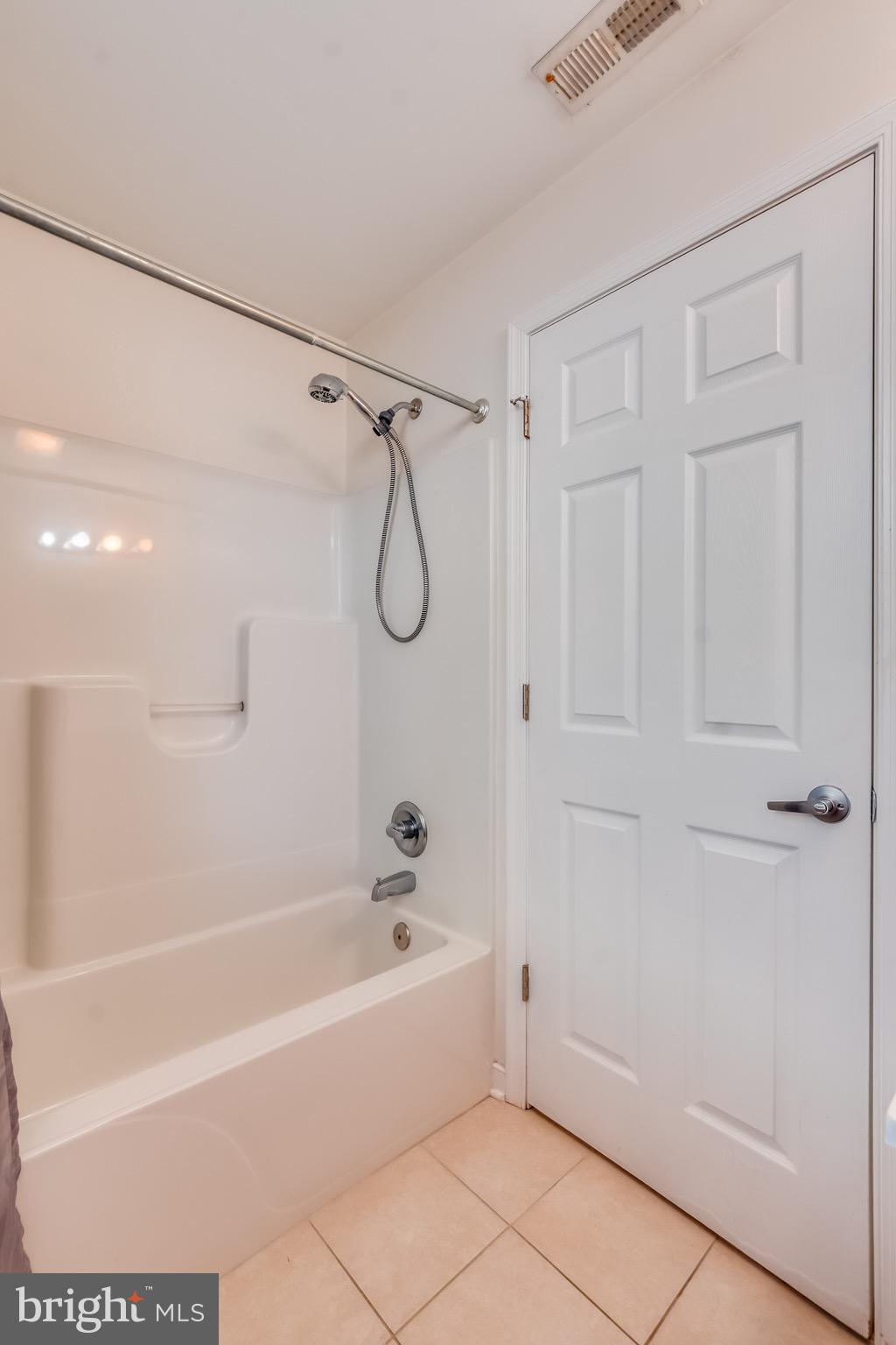 910 South Charles Street, Unit A Baltimore, MD 21230 - Photo 34 of 47 Bathroom