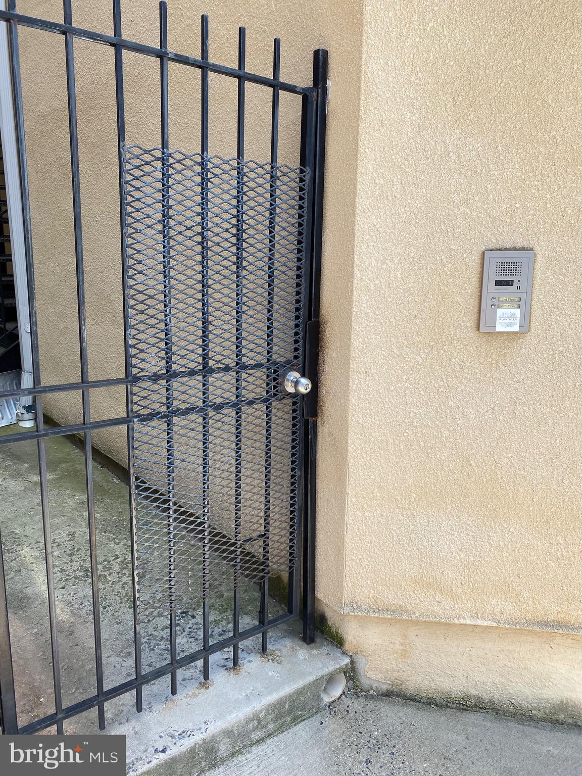 910 South Charles Street, Unit A Baltimore, MD 21230 - Photo 36 of 47 Secure Front & Rear Gate