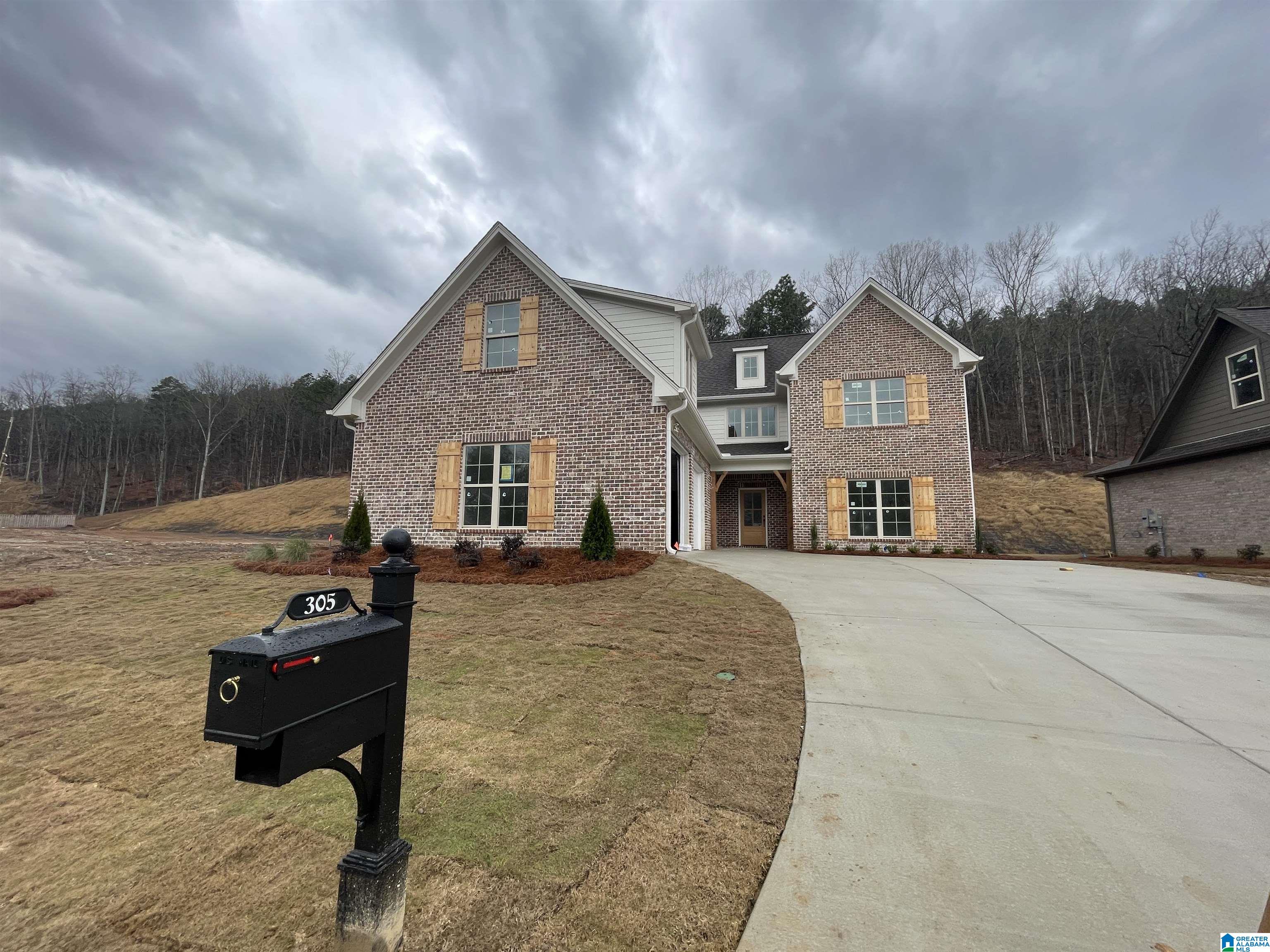 305 Kinross Circle Pelham, AL 35124 - Photo 1 of 14