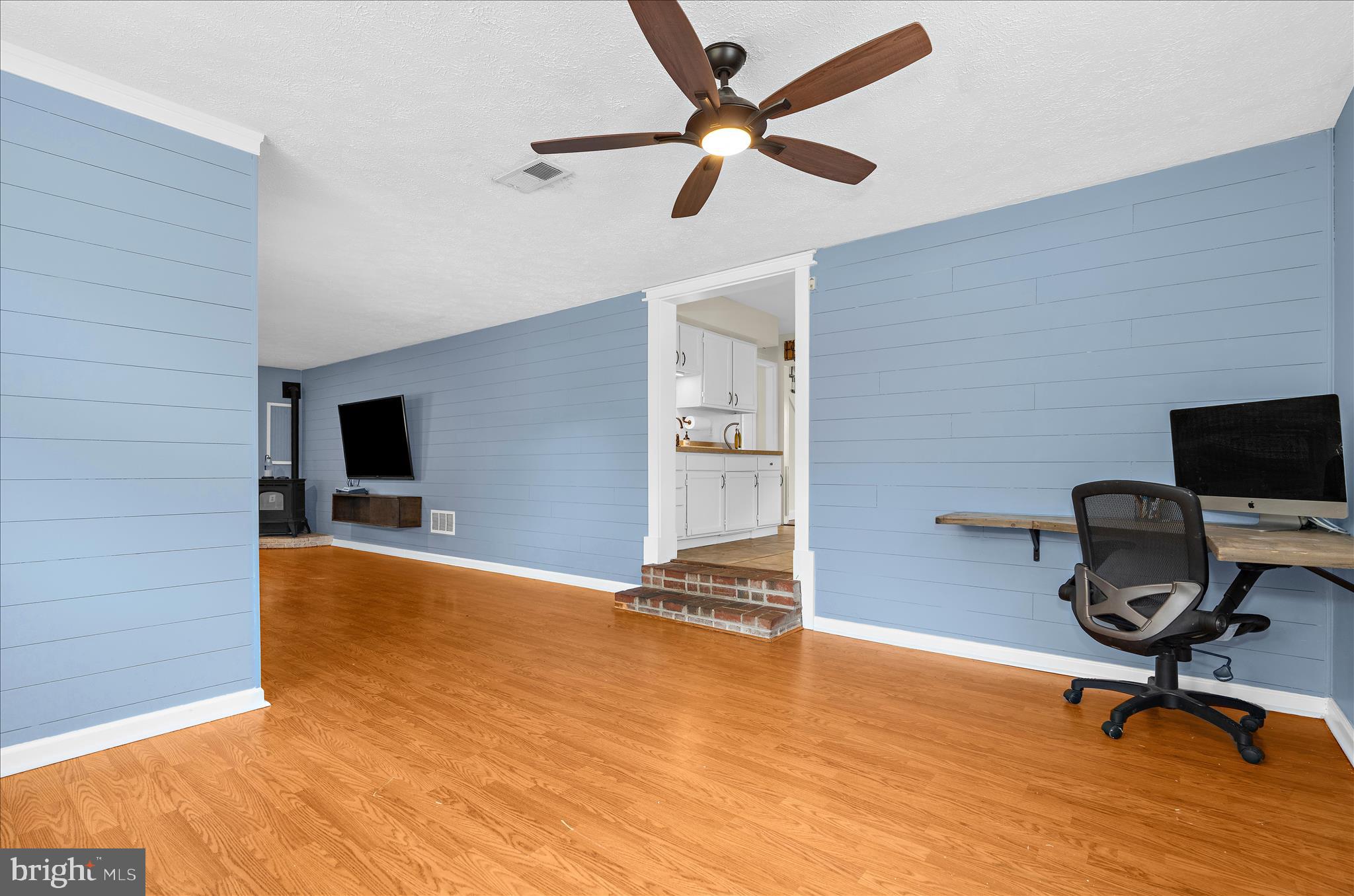 16 Virginia Avenue Edgewater, MD 21037 - Photo 17 of 54 Flex space in family room area