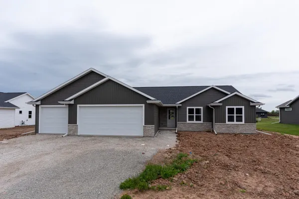 $509,900 | W5890 Edgewood Drive, Menasha, WI 54952
