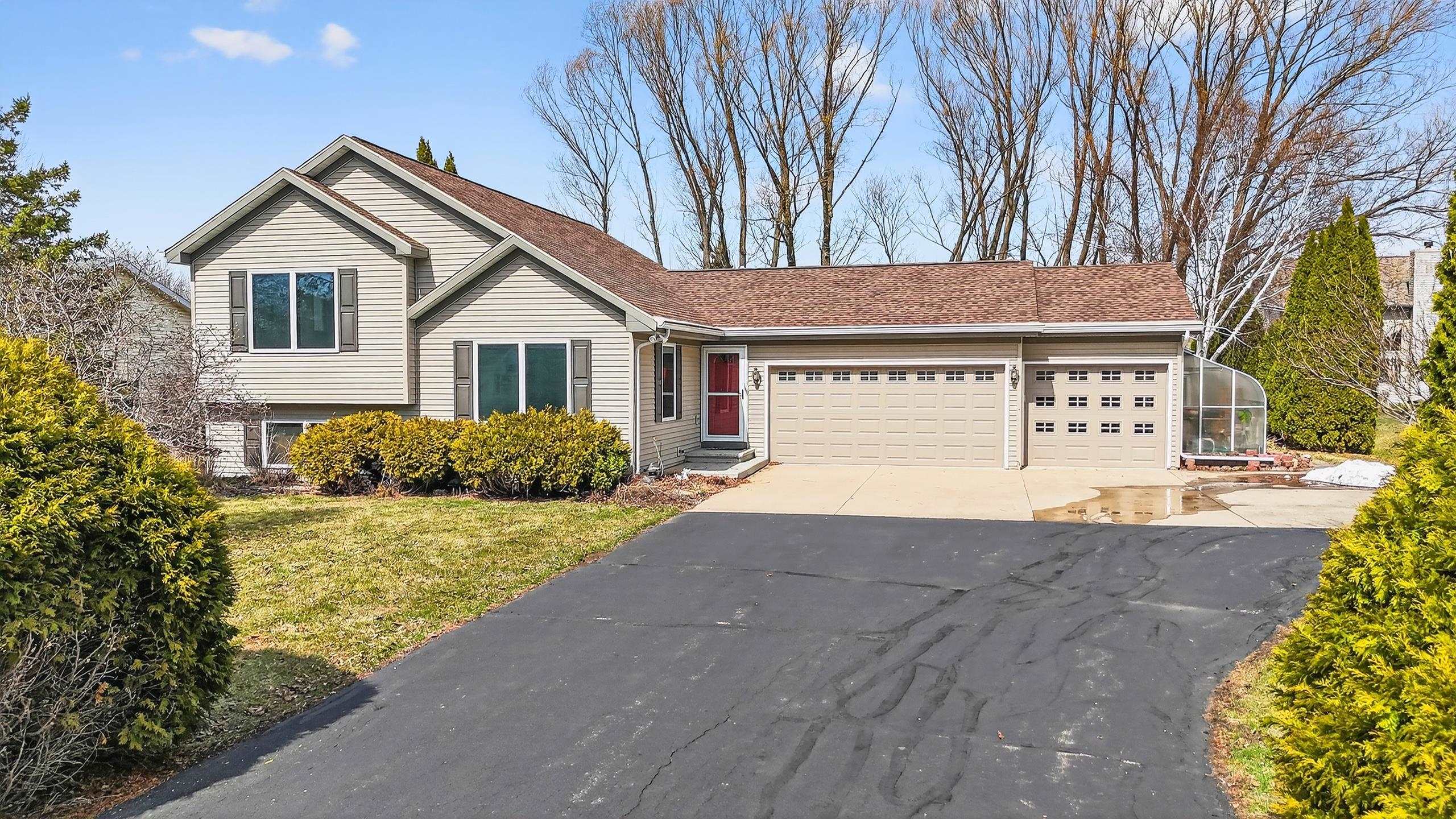 5138 Island Road Butte Des Morts, WI 54927 - Photo 1 of 1