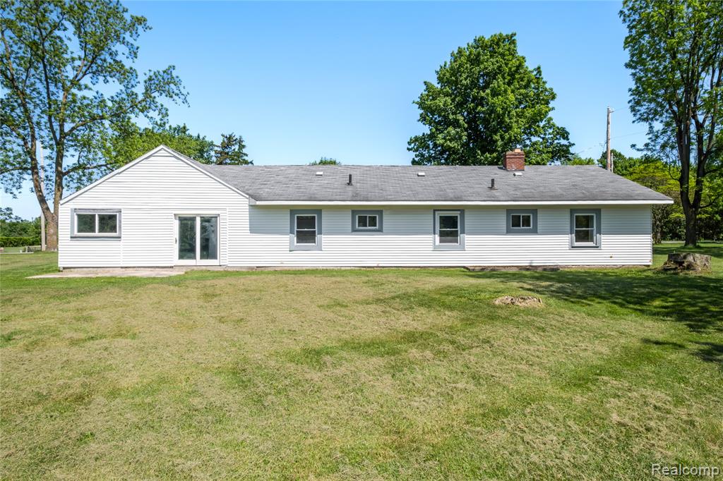 12238 Jennings Road Linden, MI 48451 - Photo 25 of 33