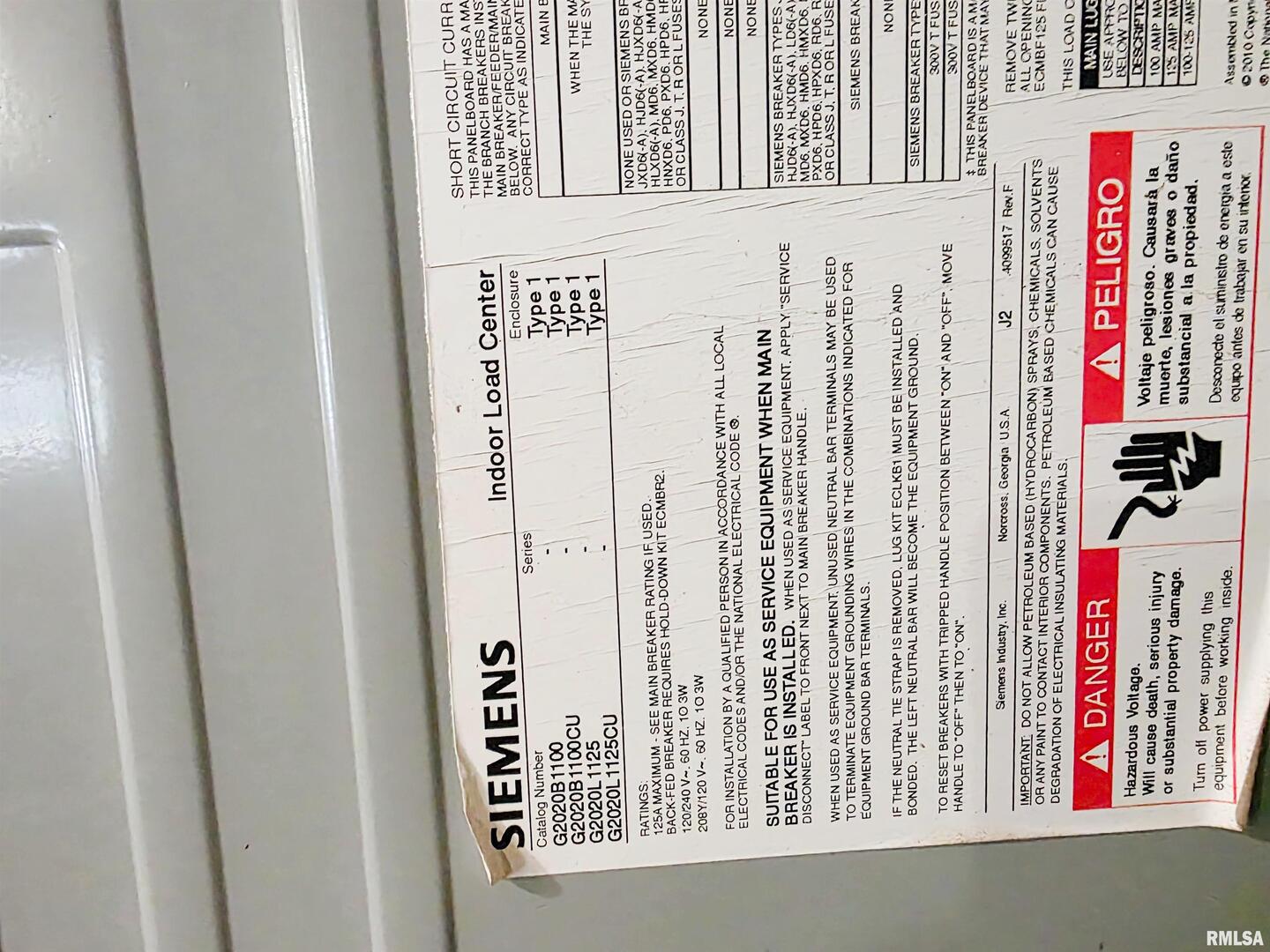 103 Watkins Street Cisne, IL 62823 - Photo 28 of 85 a view of a balcony with many windows