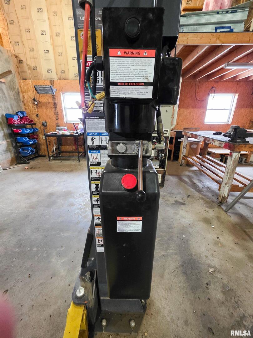 103 Watkins Street Cisne, IL 62823 - Photo 30 of 85